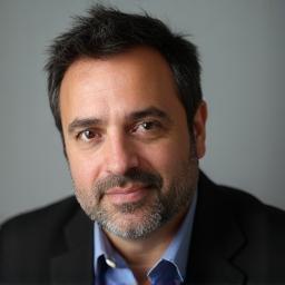 Portrait of Tom Alvarez